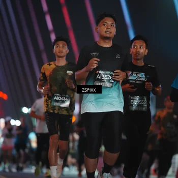 Runner Photo 6255512