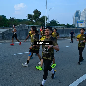 Runner Photo 6255515