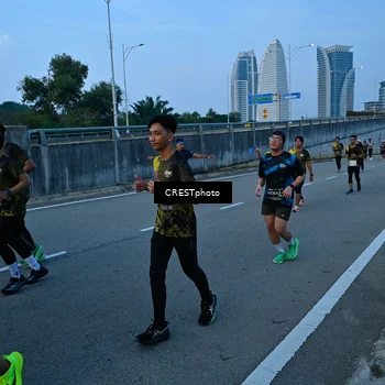 Runner Photo 6255555