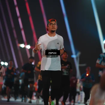 Runner Photo 6255556