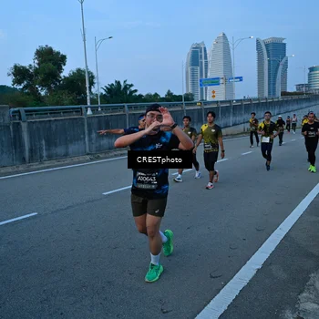 Runner Photo 6255560