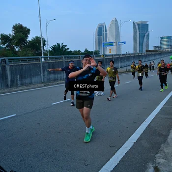 Runner Photo 6255575