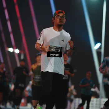 Runner Photo 6255580