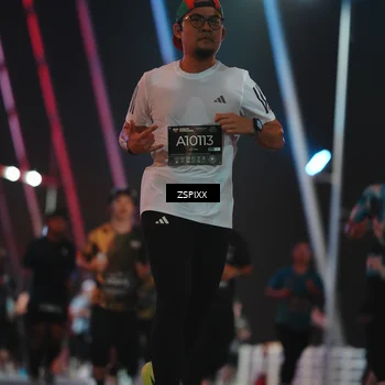 Runner Photo 6255601