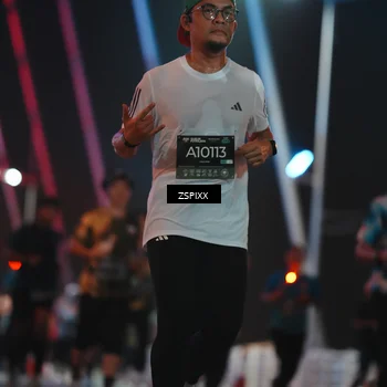 Runner Photo 6255636