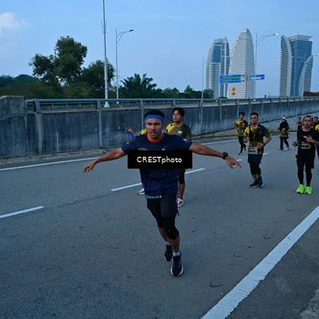 Runner Photo 6255640