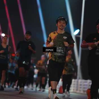 Runner Photo 6255680