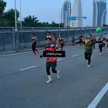 Runner Photo 6255745