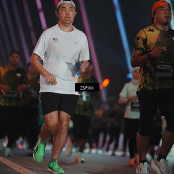 Runner Photo 6255898