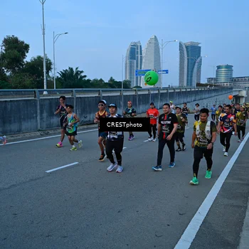 Runner Photo 6255903