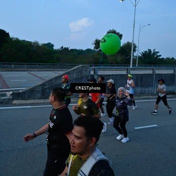 Runner Photo 6256054