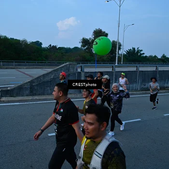 Runner Photo 6256055