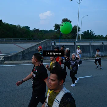 Runner Photo 6256056