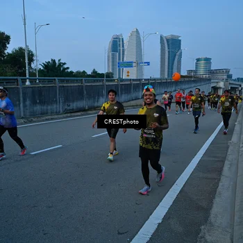 Runner Photo 6256132