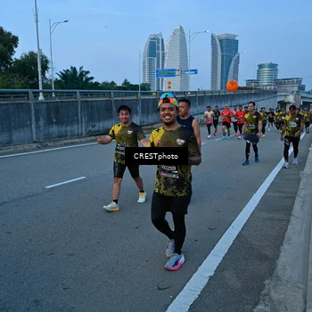 Runner Photo 6256156