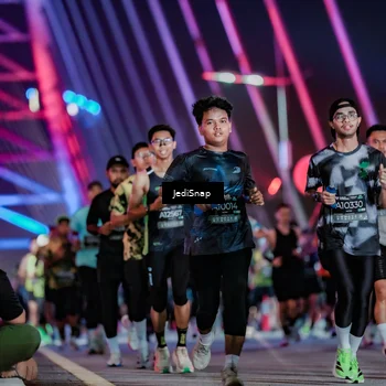 Runner Photo 6256193
