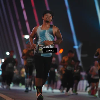 Runner Photo 6256240