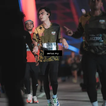 Runner Photo 6256255