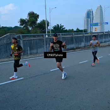 Runner Photo 6256291