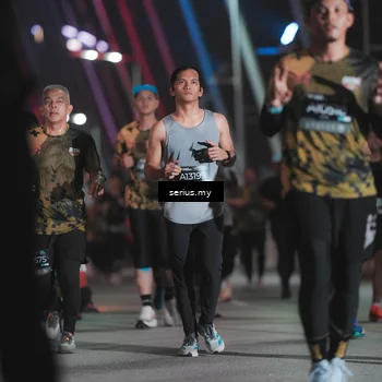 Runner Photo 6256313