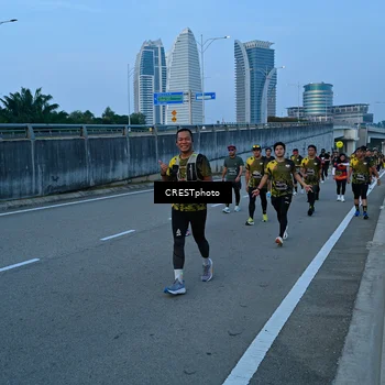 Runner Photo 6256343