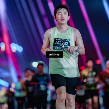 Runner Photo 6256460