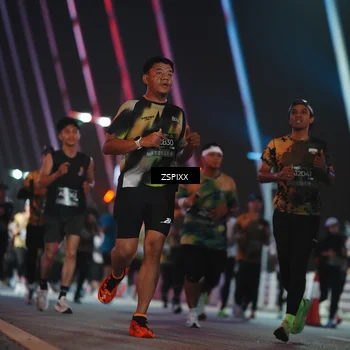 Runner Photo 6256535