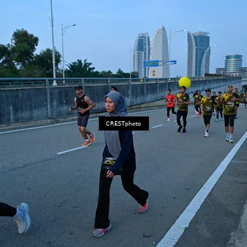 Runner Photo 6256606