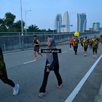 Runner Photo 6256624