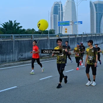 Runner Photo 6256625
