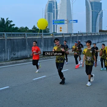 Runner Photo 6256645