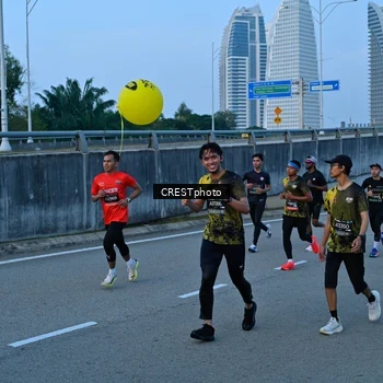 Runner Photo 6256678