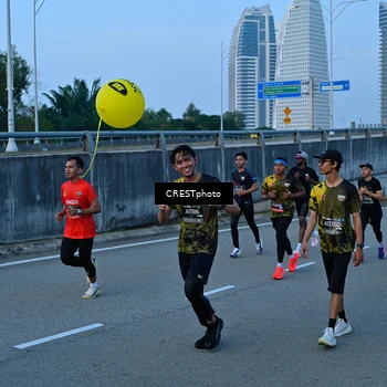 Runner Photo 6256706