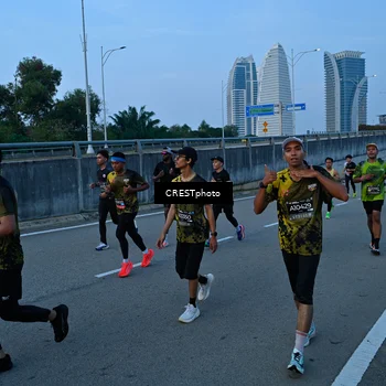 Runner Photo 6256740