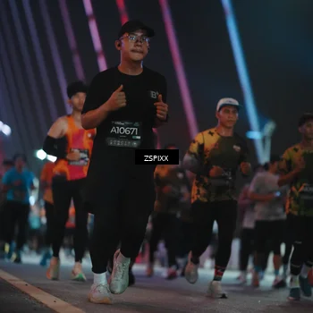 Runner Photo 6256770
