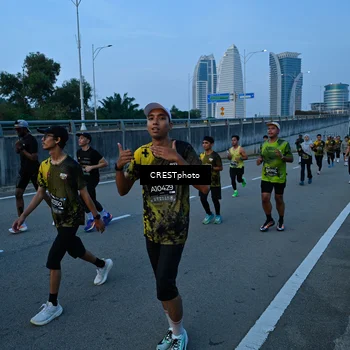 Runner Photo 6256777