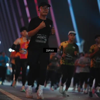 Runner Photo 6256778