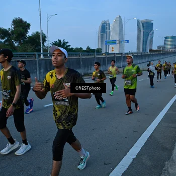 Runner Photo 6256779