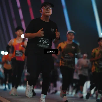 Runner Photo 6256799