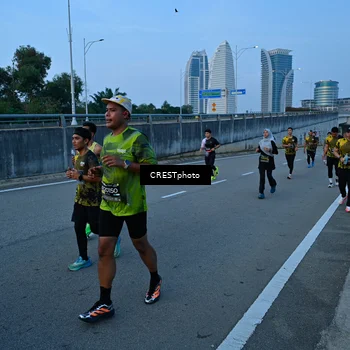 Runner Photo 6256840