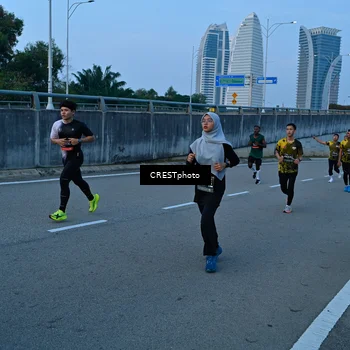 Runner Photo 6256846