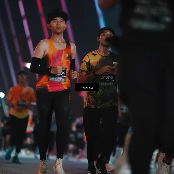 Runner Photo 6256857