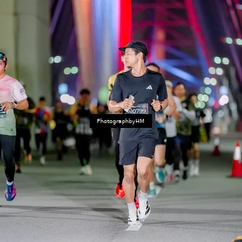 Runner Photo 6256859