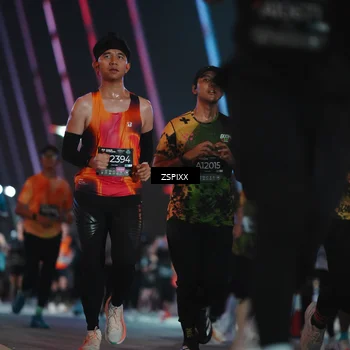 Runner Photo 6256875