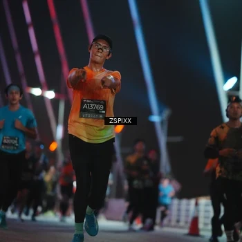 Runner Photo 6256979