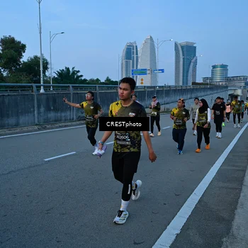 Runner Photo 6256999
