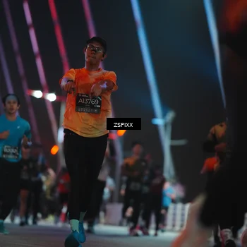 Runner Photo 6257000
