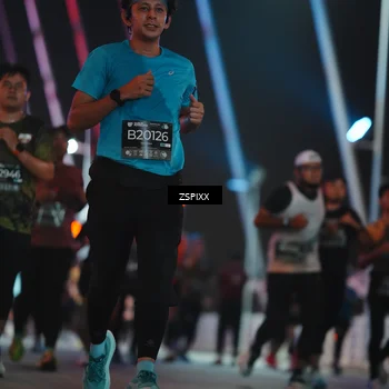 Runner Photo 6257103