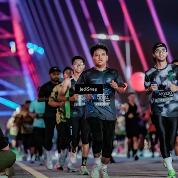 Runner Photo 6257143