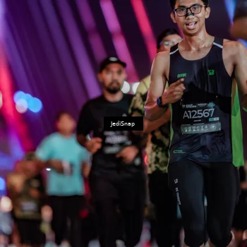 Runner Photo 6257247